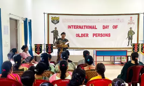 Assam राइफल्स ने लोकरा में अंतरराष्ट्रीय वृद्धजन दिवस मनाया Assam राइफल्स ने लोकरा में अंतरराष्ट्रीय वृद्धजन दिवस मनाया