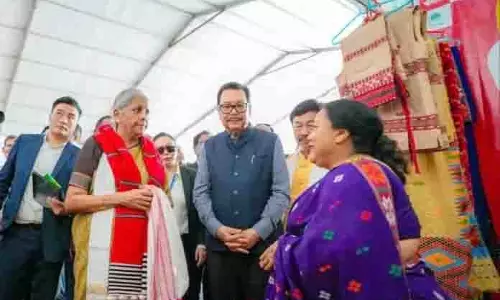 Arunachal : सीतारमण ने महिलाओं की सामाजिक-आर्थिक स्थिति में सुधार का आह्वान किया