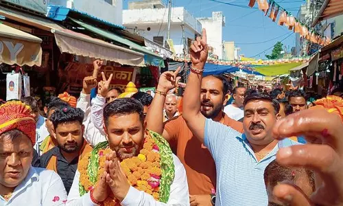 Haryana : कांग्रेस भाजपा ने सोनीपत में व्यापारियों से संपर्क साधा Haryana : कांग्रेस भाजपा ने सोनीपत में व्यापारियों से संपर्क साधा