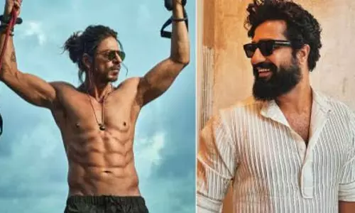 Shah Rukh Khan ने विकी कौशल को बताया मैं आपकी तरह  बदमाश  व्यक्ति नहीं हूं