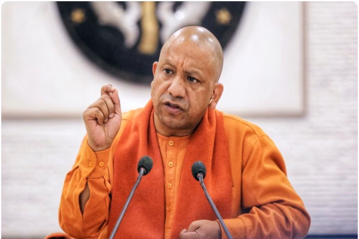 Lucknow: अमेठी हत्याकांड के दोषियों पर कठोर कार्रवाई के निर्देश Lucknow: अमेठी हत्याकांड के दोषियों पर कठोर कार्रवाई के निर्देश