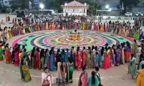Telangana: कॉलेजों में दशहरा उत्सव मनाया गया Telangana: कॉलेजों में दशहरा उत्सव मनाया गया