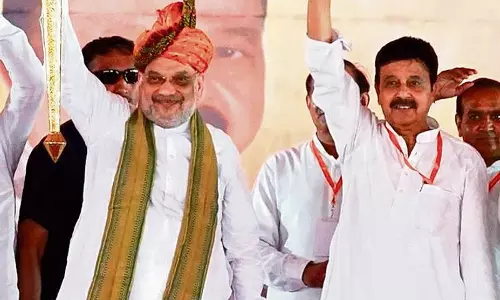 Haryana : बादशाहपुर की लड़ाई विजेता को कैबिनेट में जगह मिलना तय Haryana : बादशाहपुर की लड़ाई विजेता को कैबिनेट में जगह मिलना तय