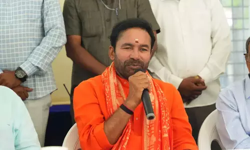 Kishan: कांग्रेस और बीआरएस नेताओं का बहिष्कार करें Kishan: कांग्रेस और बीआरएस नेताओं का बहिष्कार करें