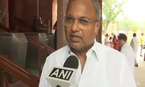 कार्ति चिदंबरम ने Tamil Nadu सरकार से टेनिस खिलाड़ी रामनाथन कृष्णन को सम्मानित करने का आग्रह किया कार्ति चिदंबरम ने Tamil Nadu सरकार से टेनिस खिलाड़ी रामनाथन कृष्णन को सम्मानित करने का आग्रह किया