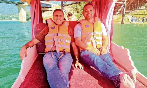 क्रूज़ शिप के बाद, ‘Shikara’ ने गोविंद सागर झील में पानी का परीक्षण किया क्रूज़ शिप के बाद, ‘Shikara’ ने गोविंद सागर झील में पानी का परीक्षण किया