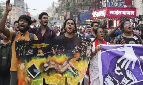 Bengal के जूनियर डॉक्टरों का काम बंद जारी, अगला कदम तय करने के लिए बैठक