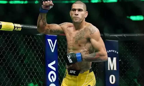 UFC 307: एलेक्स परेरा, जोस एल्डो, केविन हॉलैंड और अन्य खिलाड़ियों का एक विस्तृत कार्ड UFC 307: एलेक्स परेरा, जोस एल्डो, केविन हॉलैंड और अन्य खिलाड़ियों का एक विस्तृत कार्ड