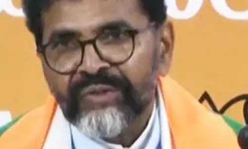 Karnataka BJP: दशहरा उत्सव के दौरान सिद्धारमैया द्वारा खुद का बचाव करना शर्मनाक Karnataka BJP: दशहरा उत्सव के दौरान सिद्धारमैया द्वारा खुद का बचाव करना शर्मनाक