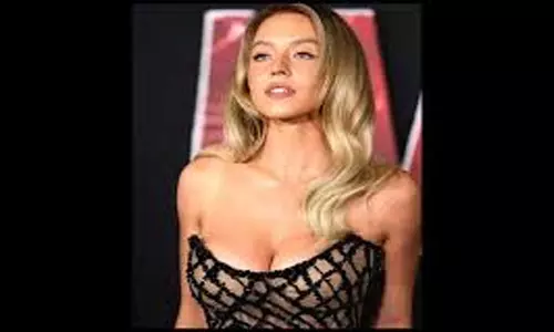 मैं एक सफल, स्वतंत्र महिला हूं जिसने वाकई कड़ी मेहनत की है- Sydney Sweeney मैं एक सफल, स्वतंत्र महिला हूं जिसने वाकई कड़ी मेहनत की है- Sydney Sweeney