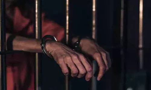 Hyderabad: गणेश उत्सव के दौरान महिलाओं को परेशान के आरोप में 200 लोगों को जेल Hyderabad: गणेश उत्सव के दौरान महिलाओं को परेशान के आरोप में 200 लोगों को जेल