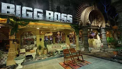 Bigg Boss 18 में घर वालों के लिए टेलीफोन की सुविधा उपलब्ध