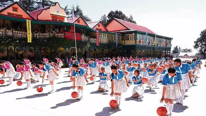 Shimla स्कूल में वार्षिक खेलकूद प्रतियोगिता