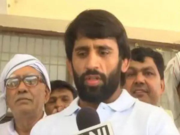 हरियाणा में कांग्रेस की सरकार आनी चाहिए: वोट डालने के बाद Bajrang Punia ने कहा