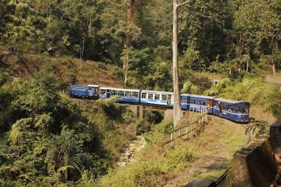 इस दुर्गा पूजा पर Darjeeling टॉय ट्रेन की सवारी बंद रहेगी