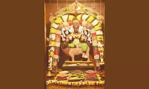 Devi Navaratri: महाशक्ति मंदिर में भारी संख्या में आते हैं श्रद्धालु Devi Navaratri: महाशक्ति मंदिर में भारी संख्या में आते हैं श्रद्धालु