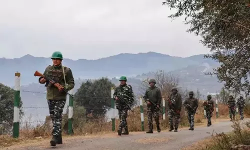 सेना कमांडर ने सभी रैंकों से कश्मीर में सर्वोच्च सतर्कता बनाए रखने को कहा