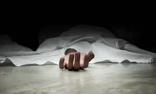 TG: मियापुर में महिला की हत्या के आरोप में पूर्व सहपाठी गिरफ्तार TG: मियापुर में महिला की हत्या के आरोप में पूर्व सहपाठी गिरफ्तार