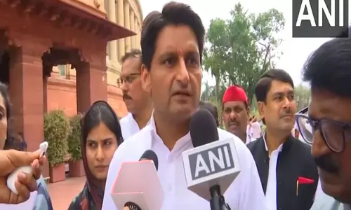कांग्रेस नेता दीपेंद्र हुड्डा ने Bhiwani SP को स्थानांतरित करने का आग्रह किया कांग्रेस नेता दीपेंद्र हुड्डा ने Bhiwani SP को स्थानांतरित करने का आग्रह किया