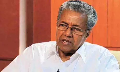 Many questions remain unanswered : सीएम पिनाराई विजयन की जनसंपर्क आपदा Many questions remain unanswered : सीएम पिनाराई विजयन की जनसंपर्क आपदा