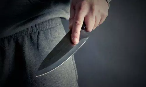 भुवनेश्वर में नशे में धुत व्यक्ति ने पुलिसकर्मियों पर चाकू से हमला किया, गिरफ्तार
