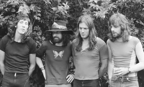 Pink Floyd ने अपना संगीत 400 मिलियन अमरीकी डॉलर में बेचा