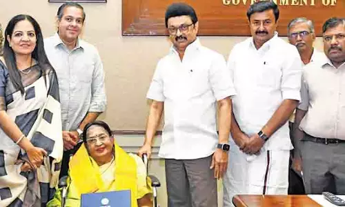 TN : पी सुशीला, मु मेहता को कलैथुराई विथागर पुरस्कार दिया गया