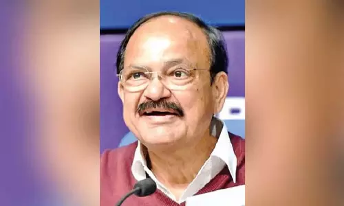 Naidu: ओडिशा के राज्यपाल से मुलाकात का कोई राजनीतिक मकसद नहीं Naidu: ओडिशा के राज्यपाल से मुलाकात का कोई राजनीतिक मकसद नहीं