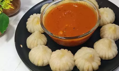 सोशल मीडिया पर व्रत रखने वाली मोमो की तस्वीरें वायरल हो गई