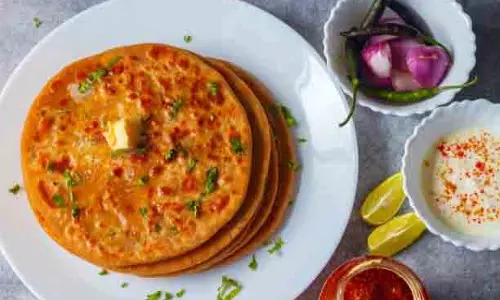 रेसिपी: मसालेदार ये Aloo Paratha
