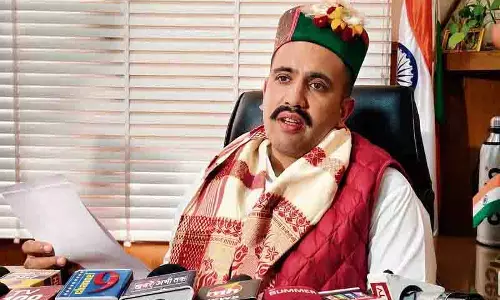 सड़क परियोजनाओं के लिए 293 करोड़ रुपये की केंद्रीय सहायता मंजूर: Vikramaditya Singh