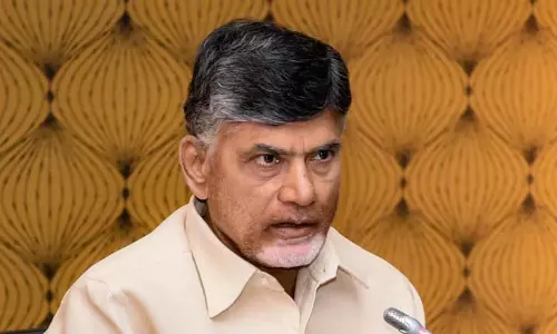 CM Chandrababu ने टीटीडी सेवाओं की समीक्षा की, तिरुमाला की पवित्रता पर जोर दिया