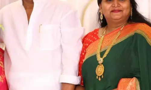 South star राजेंद्र प्रसाद की बेटी गायत्री का दिल का दौरा पड़ने से निधन South star राजेंद्र प्रसाद की बेटी गायत्री का दिल का दौरा पड़ने से निधन