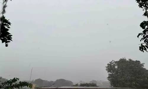 Weather Update : बंगाल की खाड़ी पर बना कम दबाव, ओडिशा में अगले सात दिनों तक बारिश की संभावना Weather Update : बंगाल की खाड़ी पर बना कम दबाव, ओडिशा में अगले सात दिनों तक बारिश की संभावना
