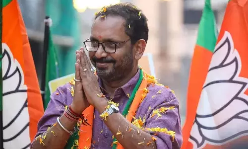 Kerala BJP प्रमुख को राहत, मंजेश्वरम चुनाव रिश्वत मामले में निचली अदालत ने उन्हें बरी किया Kerala BJP प्रमुख को राहत, मंजेश्वरम चुनाव रिश्वत मामले में निचली अदालत ने उन्हें बरी किया