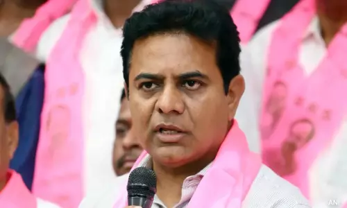 KTR ने सीएम को पत्र लिखकर मोटे चावल के लिए 500 रुपये बोनस की मांग की KTR ने सीएम को पत्र लिखकर मोटे चावल के लिए 500 रुपये बोनस की मांग की