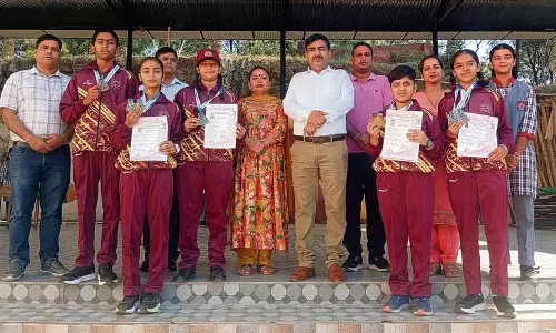 Hamirpur के छात्रों ने राष्ट्रीय खेल प्रतियोगिता में दिखाया जलवा Hamirpur के छात्रों ने राष्ट्रीय खेल प्रतियोगिता में दिखाया जलवा
