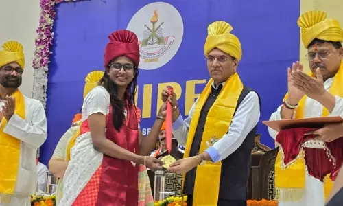 Gwalior: देश के नागरिक विकसित भारत का संकल्प लेकर आगे बढ़ें: डॉ मांडविया Gwalior: देश के नागरिक विकसित भारत का संकल्प लेकर आगे बढ़ें: डॉ मांडविया