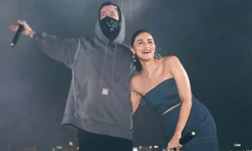 Alan Walker और आलिया भट्ट नजर आए