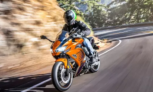 Kawasaki Ninja 650, 500, 300 पर इस त्योहारी सीजन में 25,000 रुपये तक की छूट Kawasaki Ninja 650, 500, 300 पर इस त्योहारी सीजन में 25,000 रुपये तक की छूट