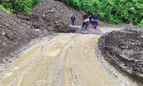 Nagaland: प्रतीक्षित प्फुत्सेरो-चिल्लो सड़क परियोजना को हरी झंडी मिली Nagaland: प्रतीक्षित प्फुत्सेरो-चिल्लो सड़क परियोजना को हरी झंडी मिली