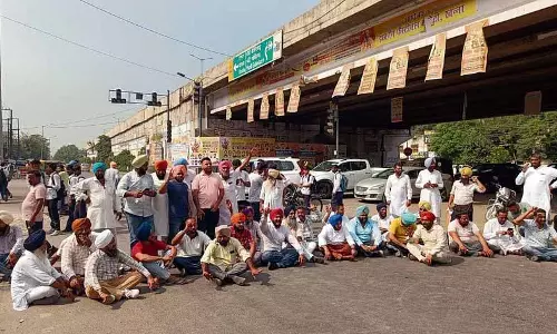 Khanna में निवासियों ने किया प्रदर्शन, प्रशासन पर लगाया मनमानी का आरोप