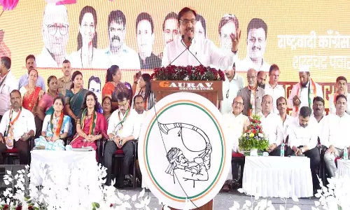 महाराष्ट्र में चुनाव: राज्य पर 9 लाख करोड़ का कर्ज - Jayant Patil