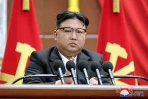 North Korea एकीकरण प्रावधानों को हटाकर संविधान में संशोधन कर सकते है