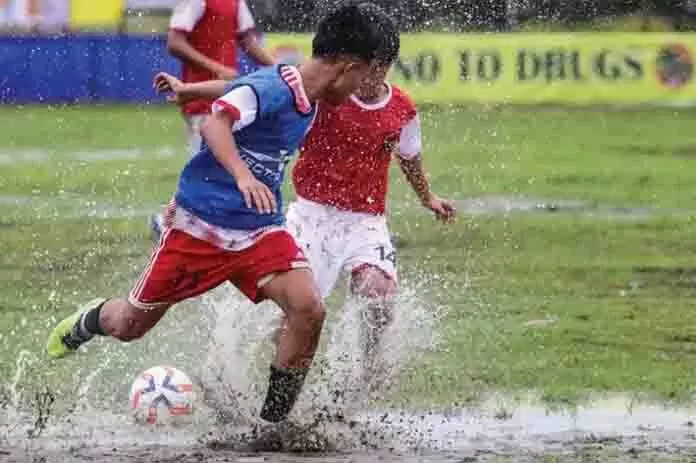 Arunachal : हंगपैन दादा मेमोरियल ट्रॉफी में नामसाई के लड़कों ने कुरुंग कुमे को 2-1 से हराया