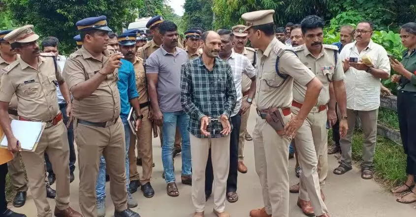 Thrissur एटीएम डकैती स्कूबा टीम ने नदी से कैश ट्रे, गैस कटर समेत अहम सबूत बरामद किए