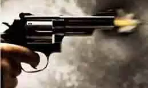 MP Firing: डबरा में युवक को मारी गोली MP Firing: डबरा में युवक को मारी गोली