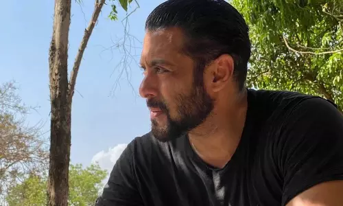 Salman Khan डाकू के खानदान से आए कंटेस्टेंट को देखकर उत्साहित Salman Khan डाकू के खानदान से आए कंटेस्टेंट को देखकर उत्साहित
