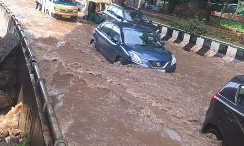 Karnatak: भारी बारिश से शहर भर में जलभराव, ट्रैफिक पुलिस ने बढ़ाए कदम