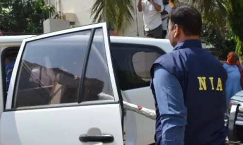 Assam: छापेमारी के दौरान गोलपाड़ा, होजाई जिलों से 10 गिरफ्तार Assam: छापेमारी के दौरान गोलपाड़ा, होजाई जिलों से 10 गिरफ्तार